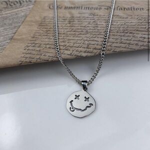 Chic Smiley Face Necklace